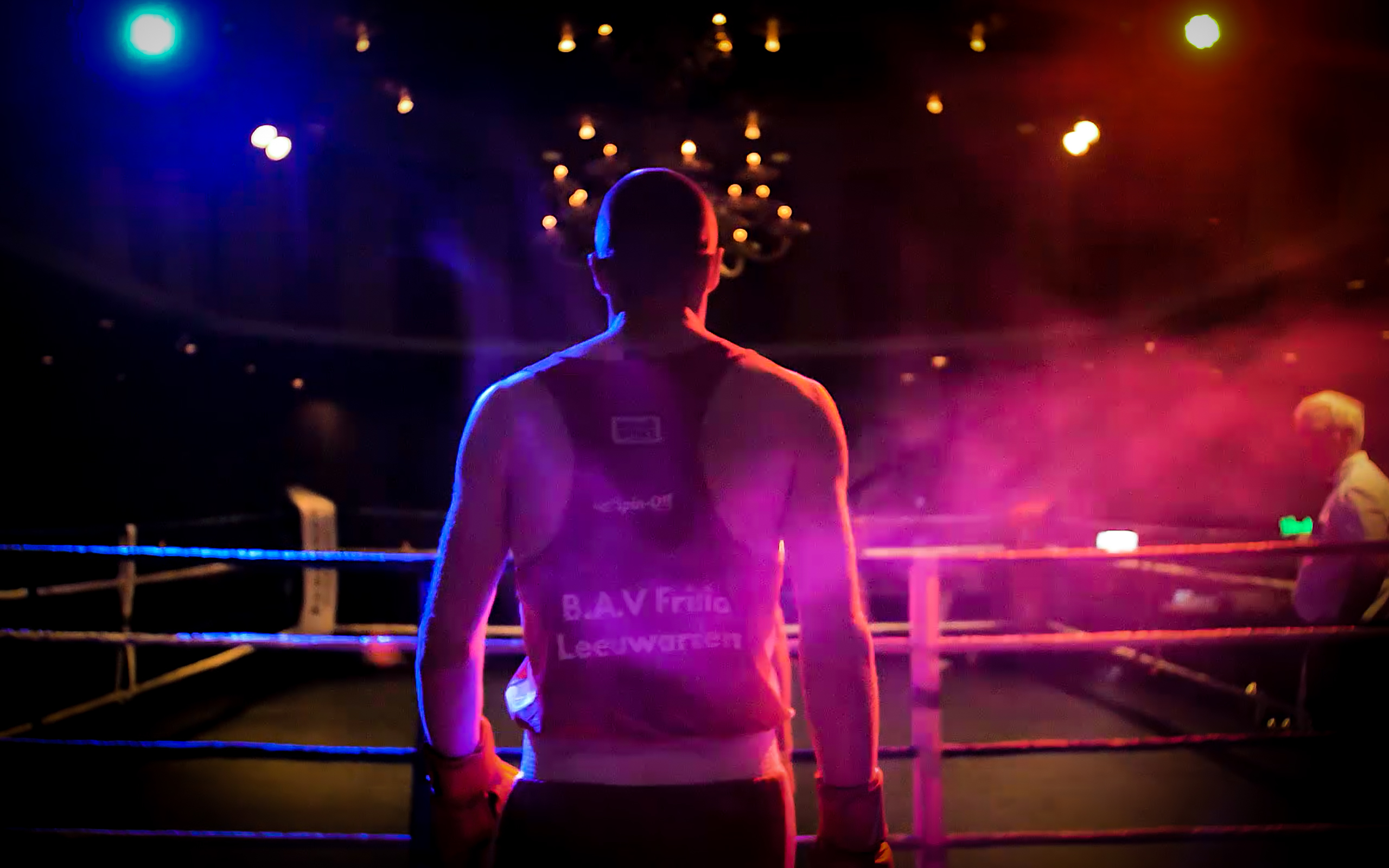 Leeuwarder Boksdocu ´DOORGAAN´ op de beeldbuis