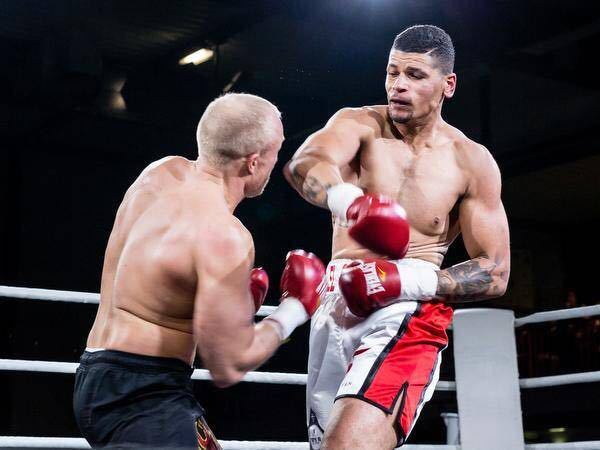 Ook Gino da Fonseca bokst in Carré