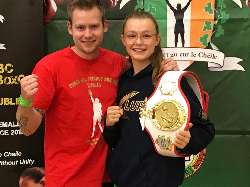 Josefien Betist ¨Best prospect boxer 2019¨ in Ierland