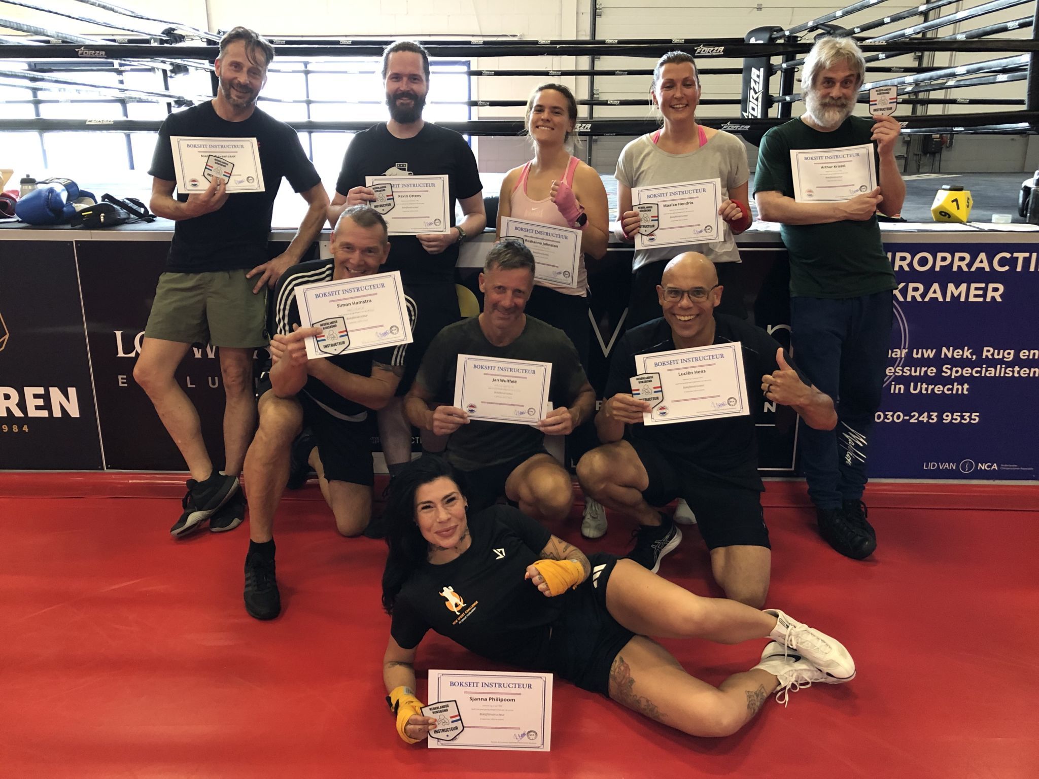 Nieuwe boksfitinstructeurs ronden cursus af