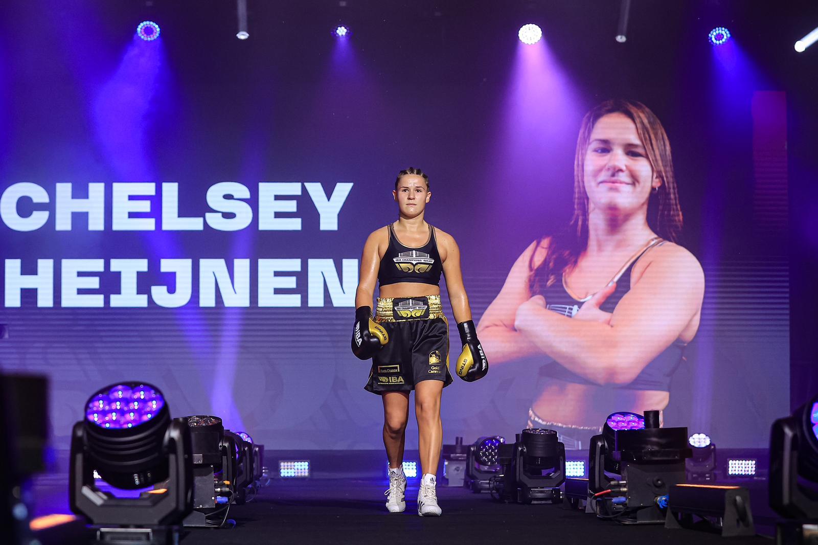 Chelsey wint tijdens IBA Champions' Night