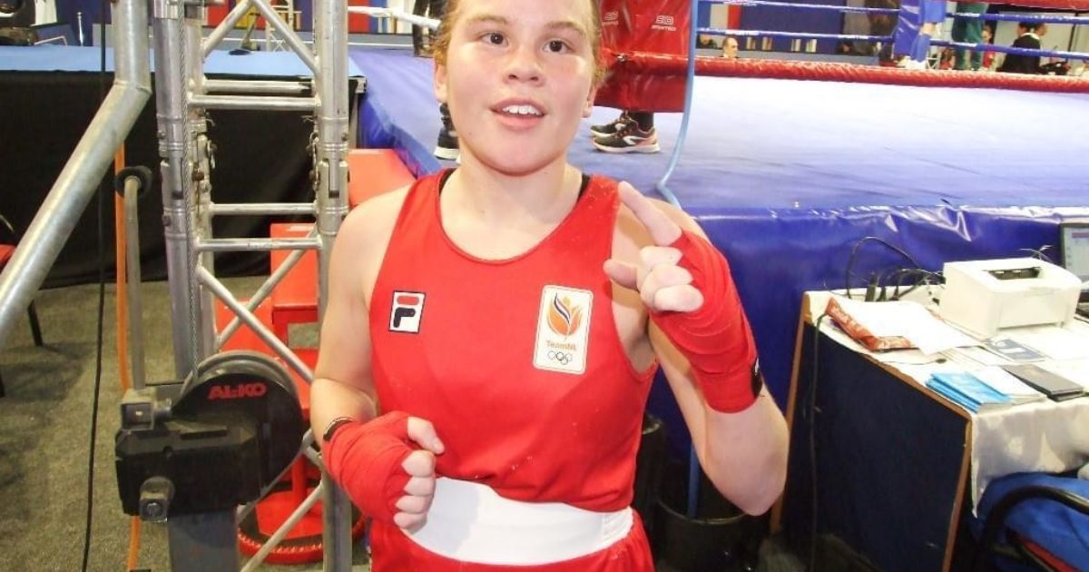 GABRIELLA BÜSTİYER